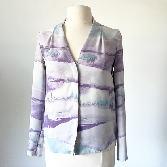 Aritzia Babaton Button down Blouse - Picture 1 of 14